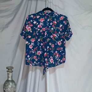 Hawaiian Navy Blue floral blouse